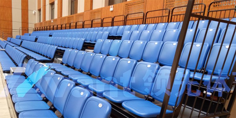 raked seats 1